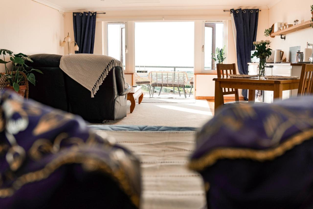 Spacious Sea-View Apt. Overlooking St Ives Bay Gwithian 외부 사진