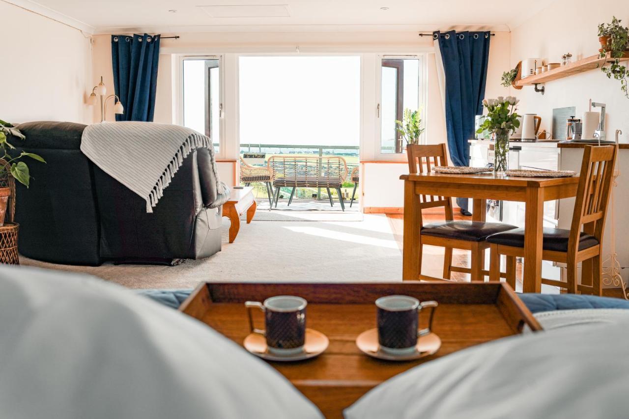 Spacious Sea-View Apt. Overlooking St Ives Bay Gwithian 외부 사진
