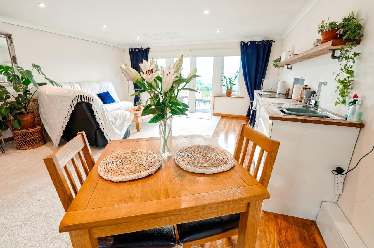 Spacious Sea-View Apt. Overlooking St Ives Bay Gwithian 외부 사진